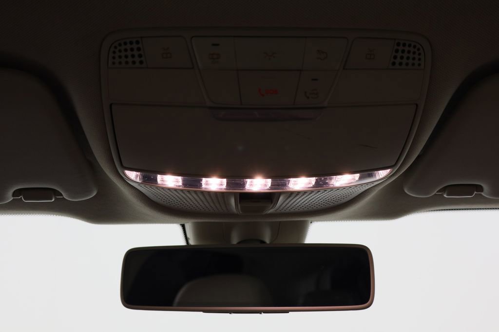 Used 2020 Mercedes-Benz GLC 300 image 24