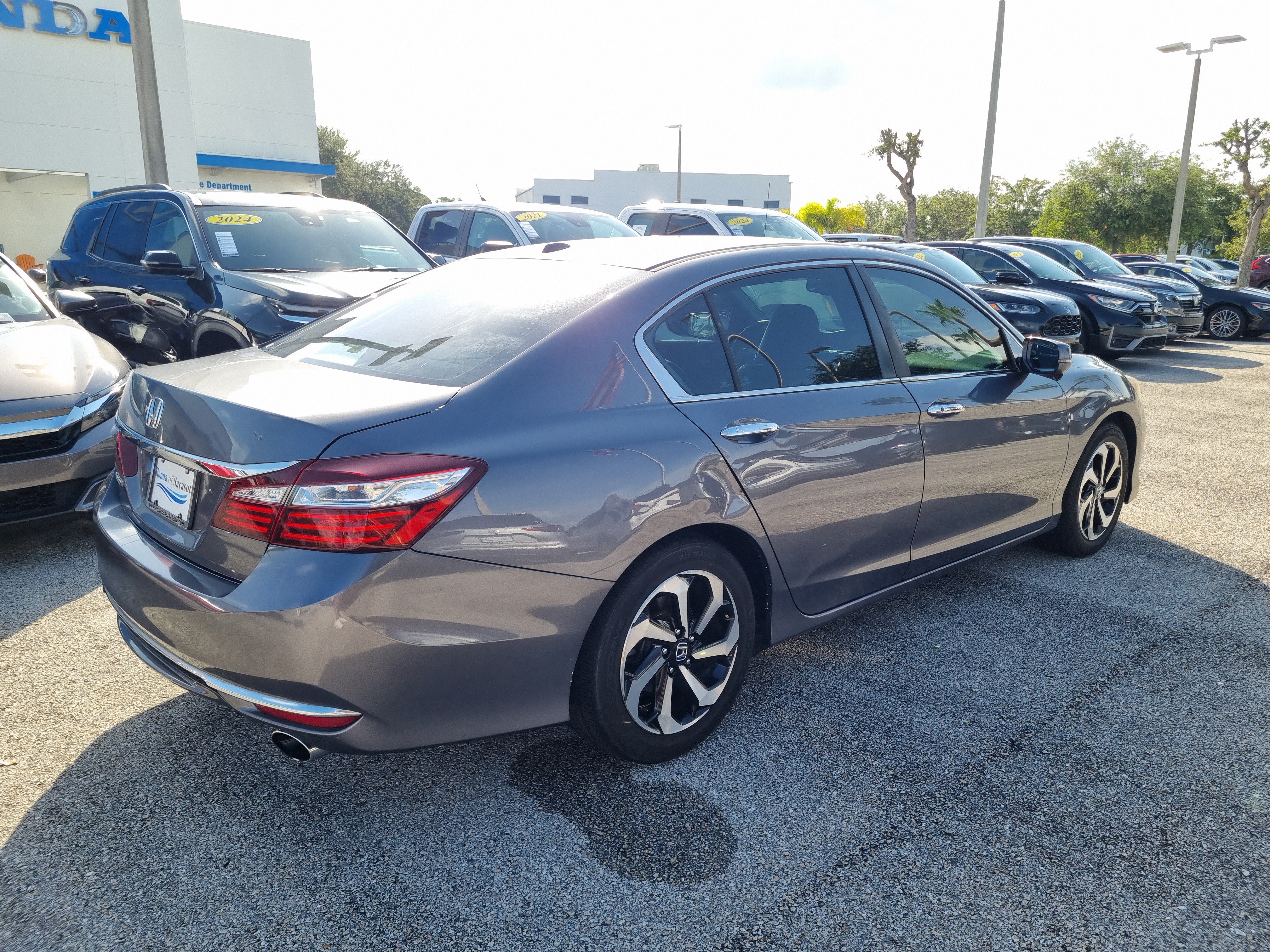 Used 2016 Honda Accord EX-L image 7
