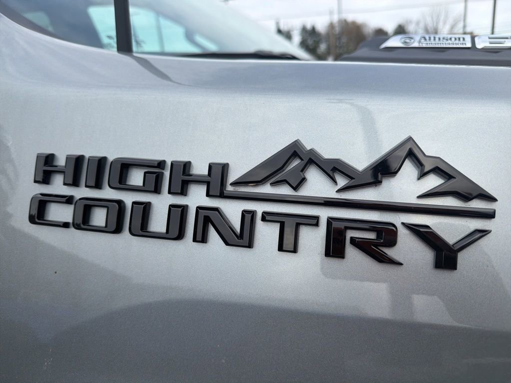Used 2024 Chevrolet Silverado 2500 High Country w/ High Country Premium Package image 5