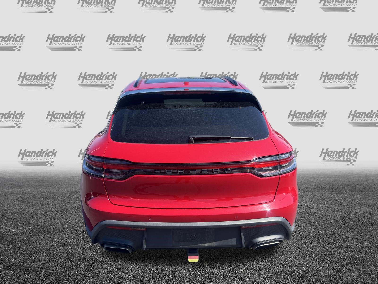Used 2023 Porsche Macan AWD/4WD image 9