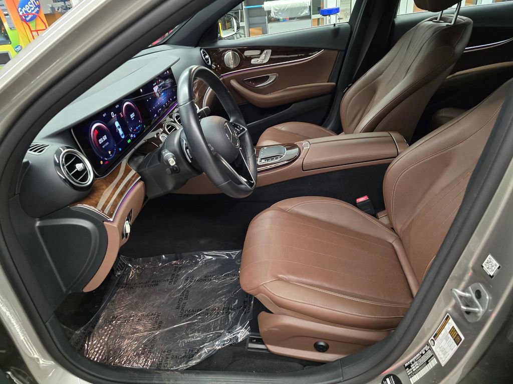 Used 2022 Mercedes-Benz E 450 4MATIC Sedan image 16