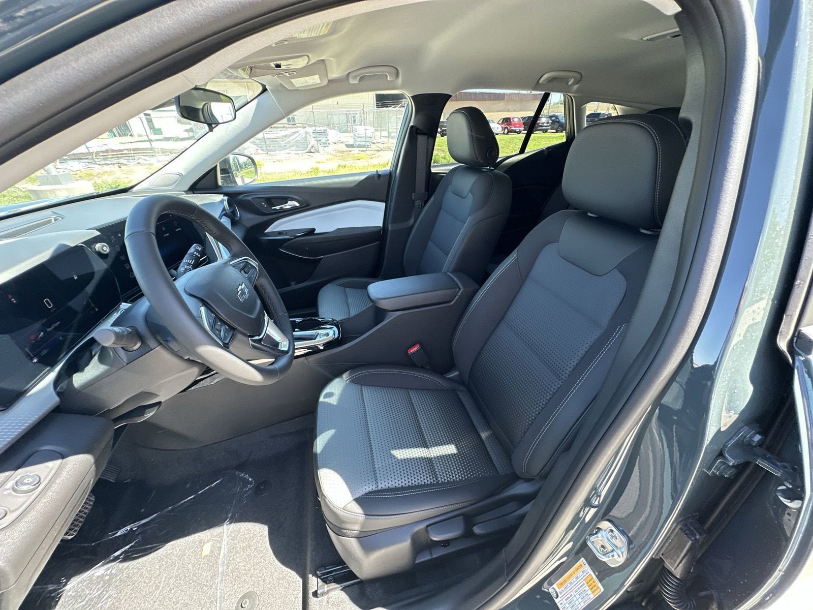Used 2026 Chevrolet Trax LT w/ Driver Confidence Package FWD image 18