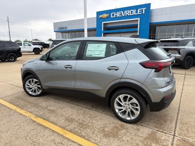 New 2027 Chevrolet Bolt LT w/ Comfort Package FWD image 4