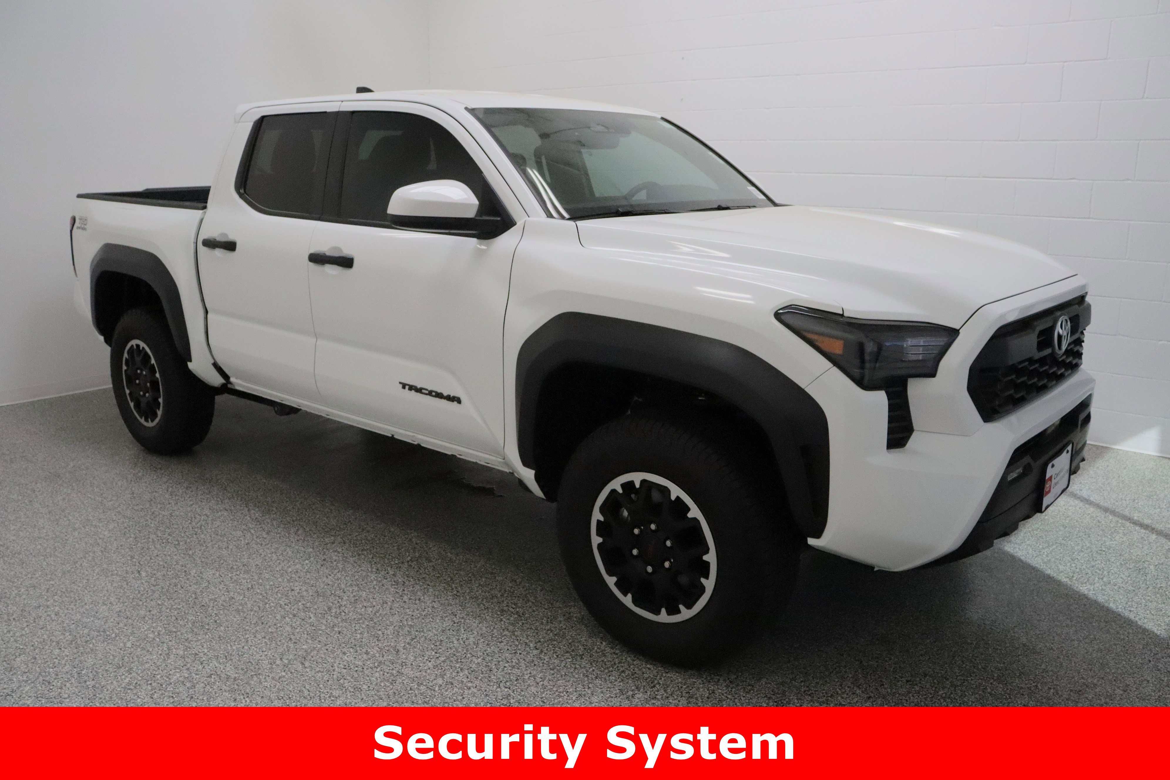 Certified 2025 Toyota Tacoma TRD Off-Road AWD/4WD image 4