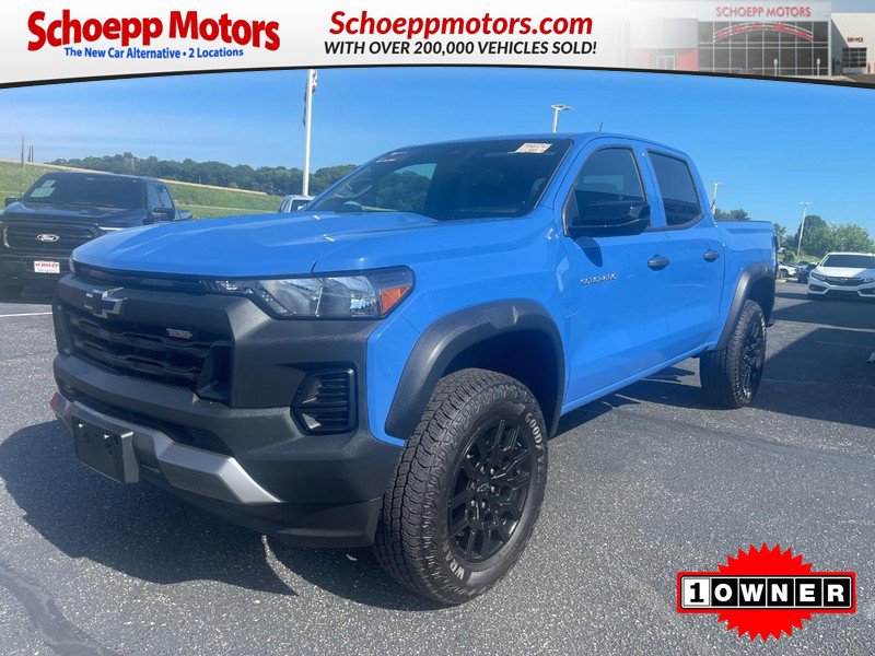 Used 2026 Chevrolet Colorado Trail Boss AWD/4WD image 1
