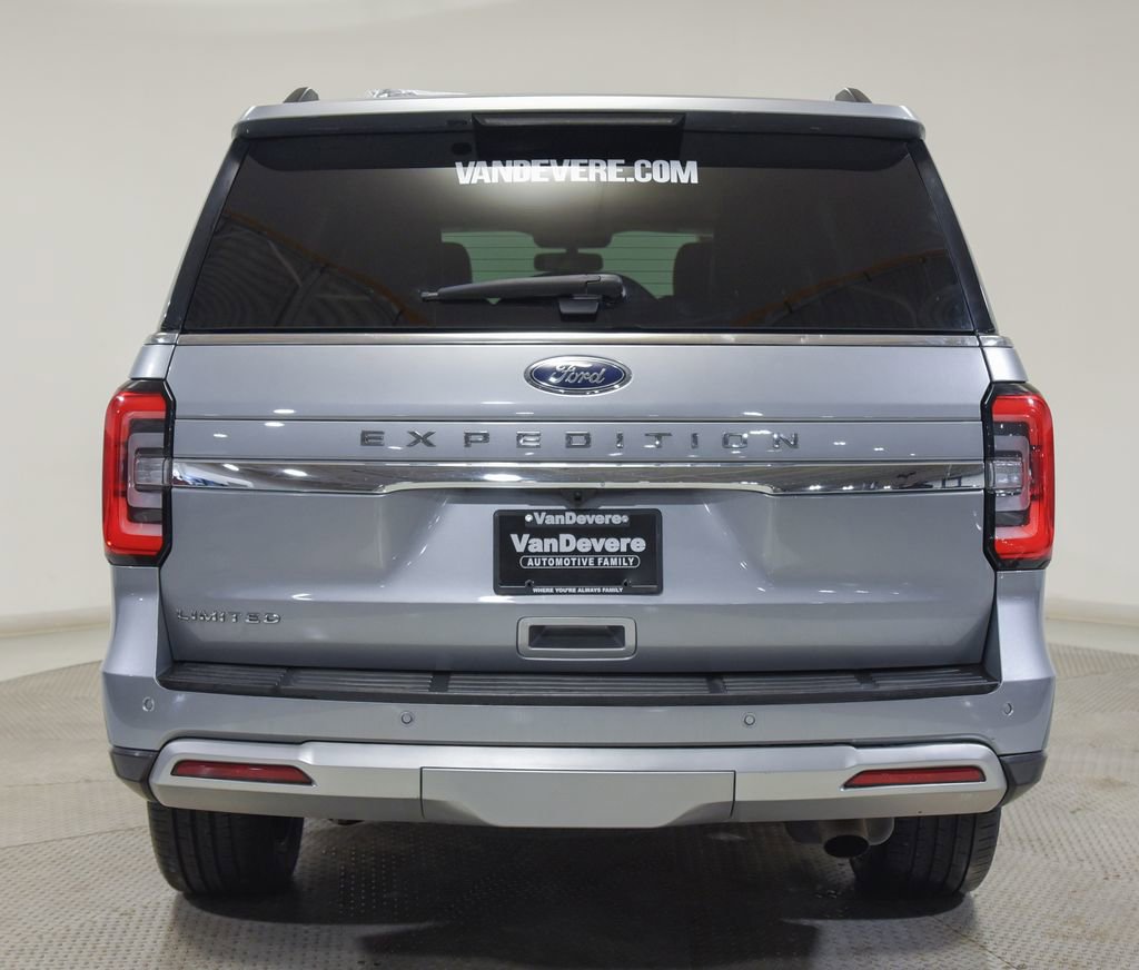 Used 2024 Ford Expedition Limited image 10