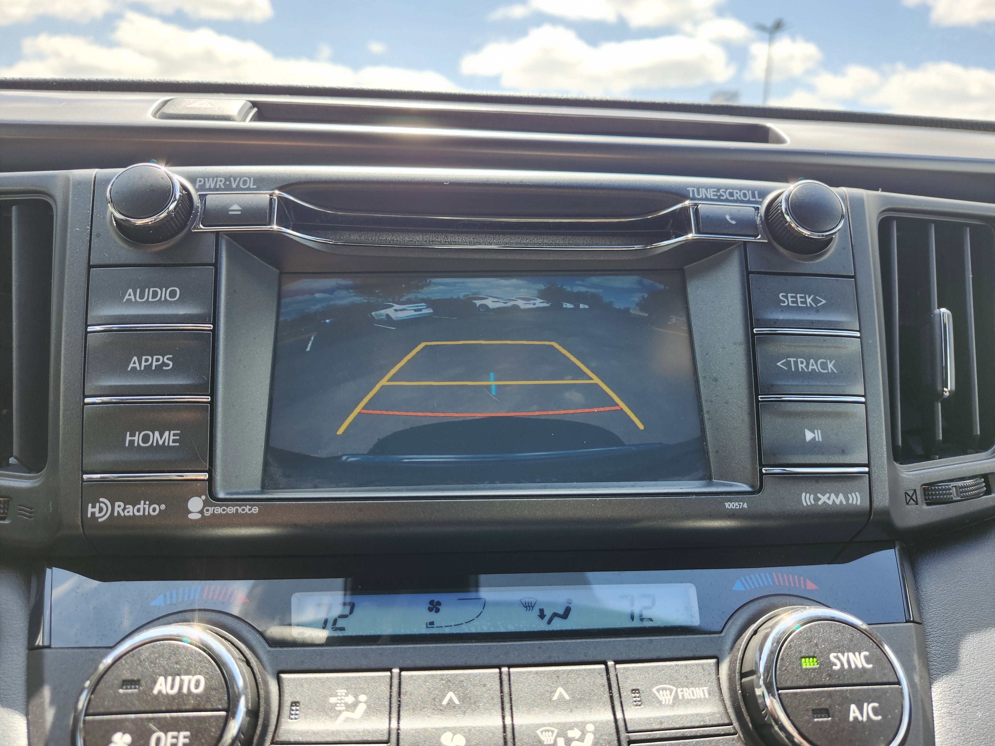 Used 2017 Toyota RAV4 SE FWD image 4