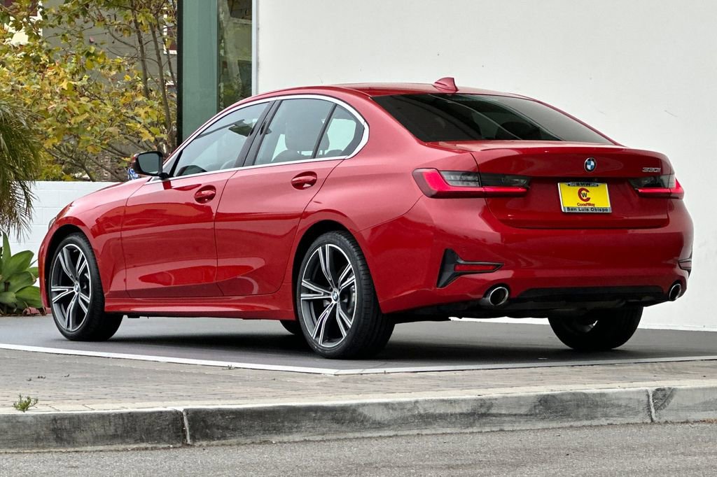 Used 2022 BMW 330i Sedan w/ Driving Assistance Package image 5