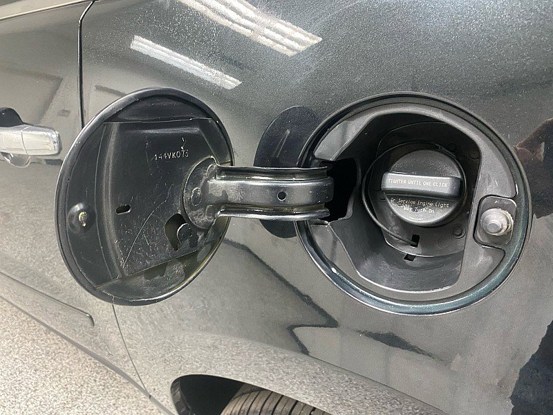 Used 2015 Chevrolet Traverse LT image 28