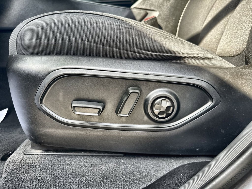 Certified 2024 Jeep Grand Cherokee Laredo image 14