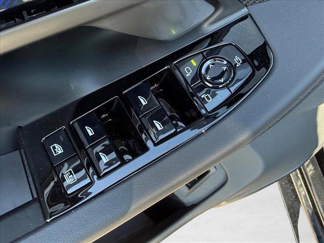 Used 2026 BMW 550e xDrive w/ Executive Package AWD/4WD image 16