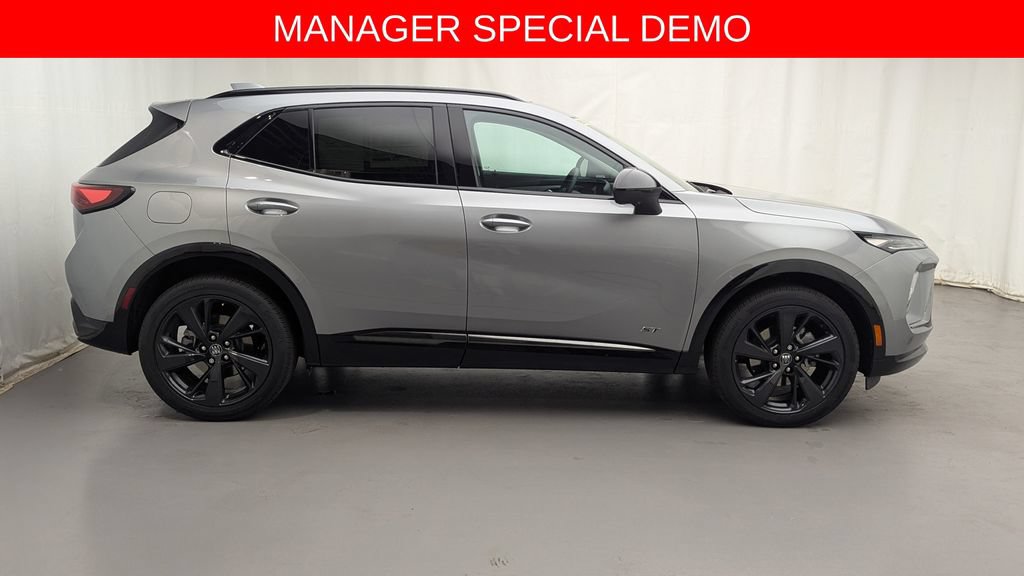 Used 2026 Buick Envision Sport Touring AWD/4WD image 2