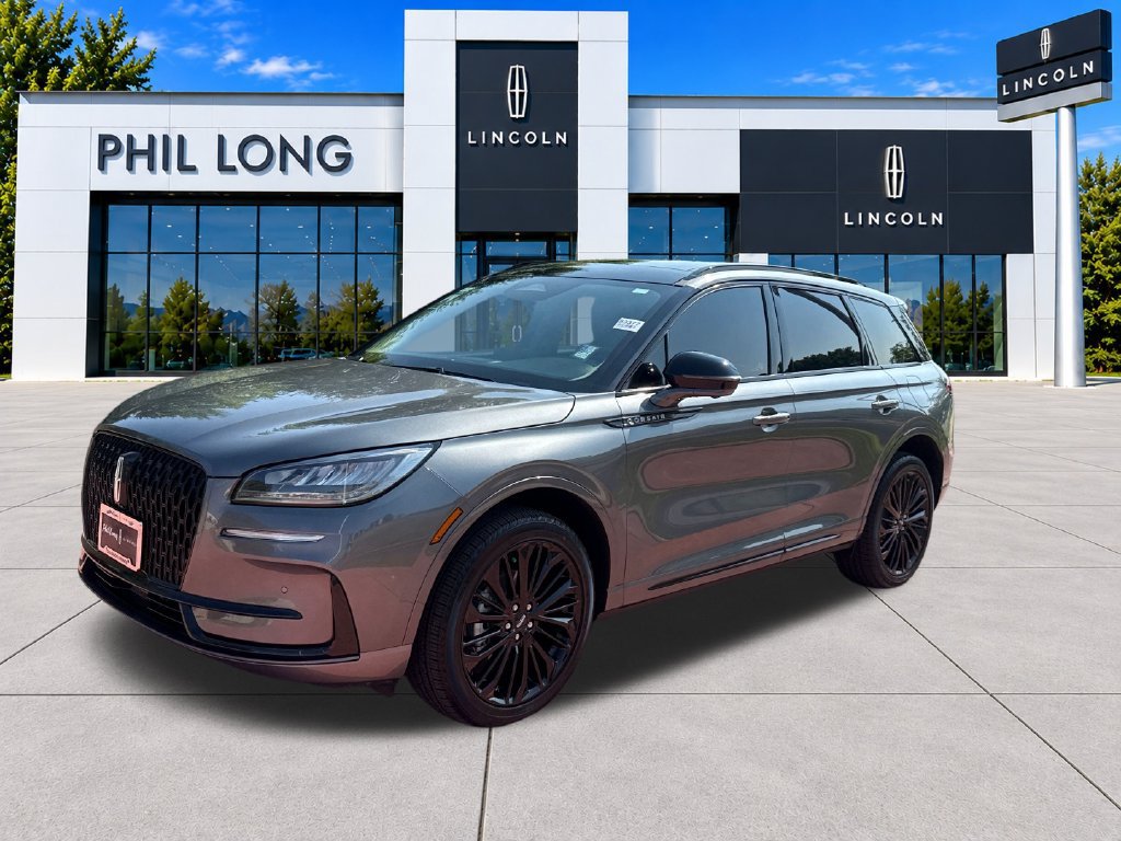 Certified 2025 Lincoln Corsair AWD w/ Equipment Group 101A image 4