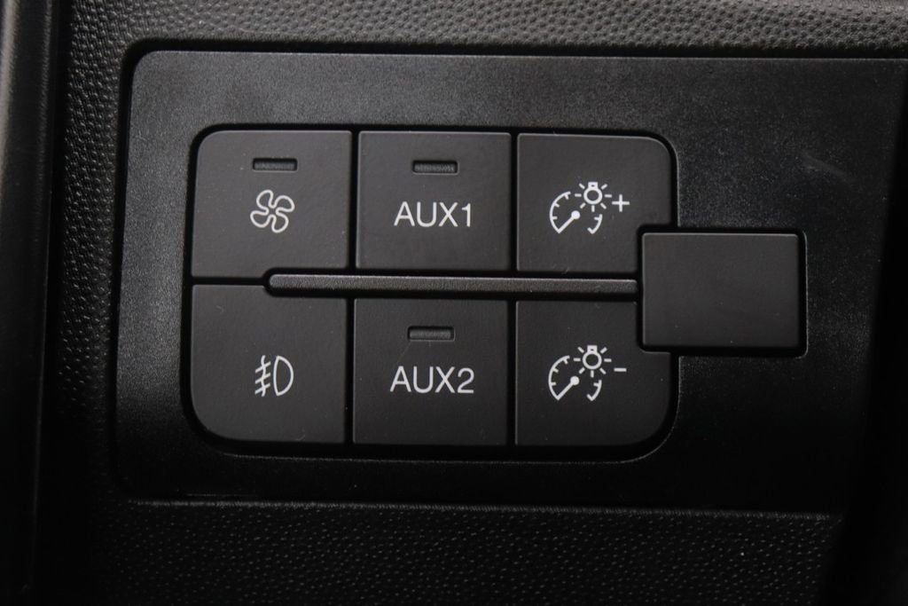 Used 2025 RAM ProMaster 1500 w/ Quick Order Package 22G SLT image 31