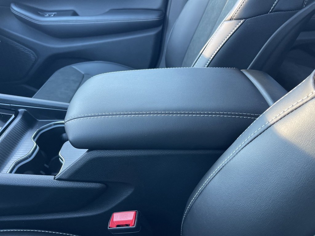 New 2025 Jeep Grand Cherokee L Altitude image 13