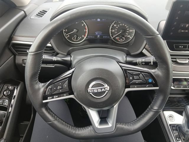 Used 2023 Nissan Altima 2.5 SL AWD/4WD image 16