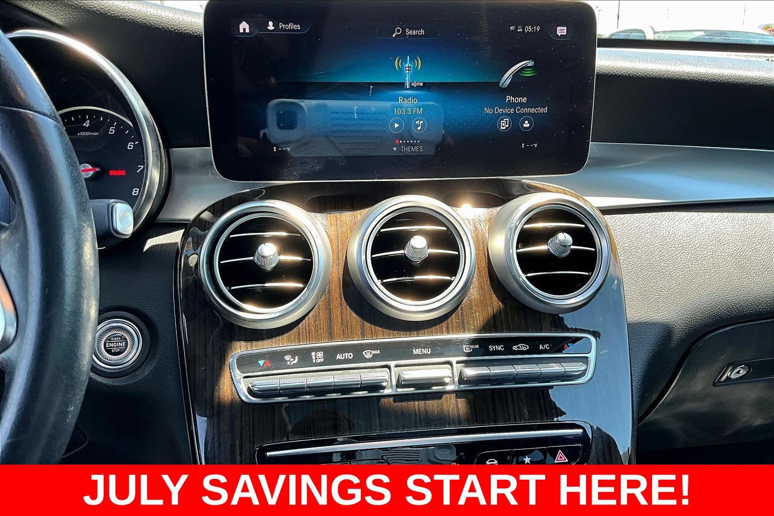 Used 2021 Mercedes-Benz GLC 300 w/ Premium Package image 18