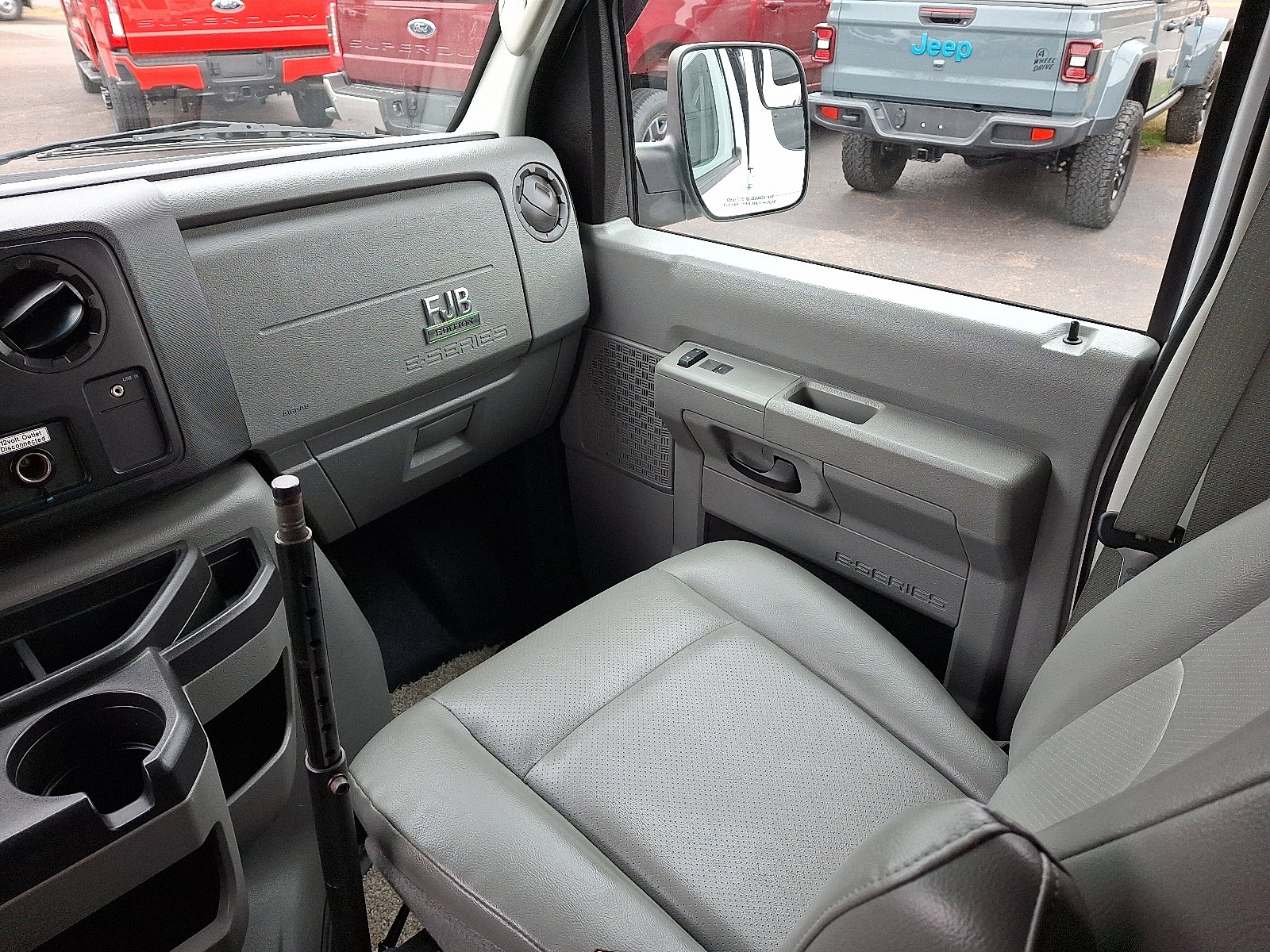 Used 2012 Ford E-250 and Econoline 250 w/ Commercial Cargo Van Pkg image 16