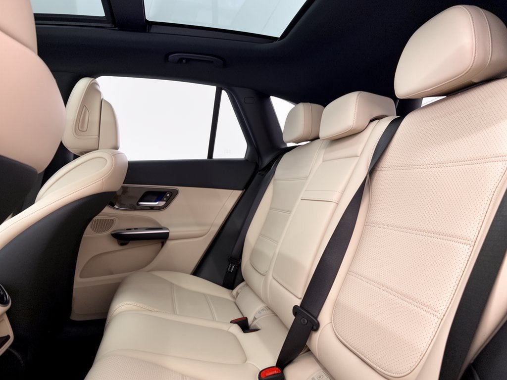 Used 2027 Mercedes-Benz GLC 300 image 25