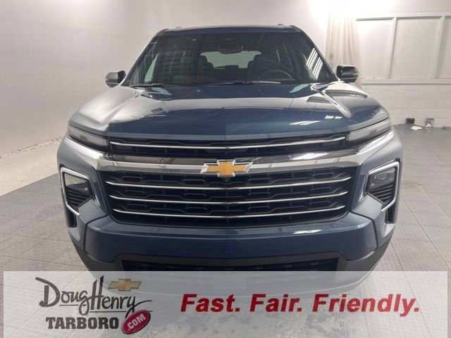 New 2026 Chevrolet Traverse LT w/ Driver Confidence Package FWD image 2