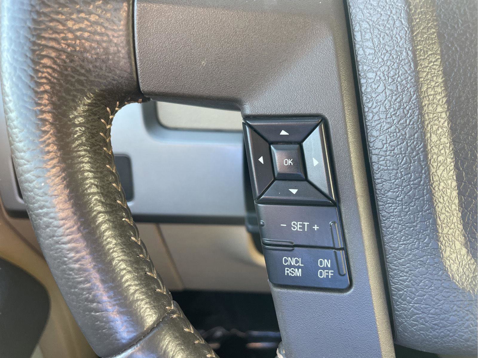 Used 2012 Ford F150 Lariat w/ Lariat Chrome Pkg image 15