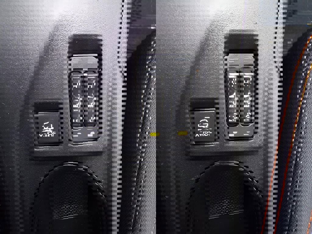 Used 2021 Subaru Crosstrek 2.0i Premium w/ Moonroof Package image 21