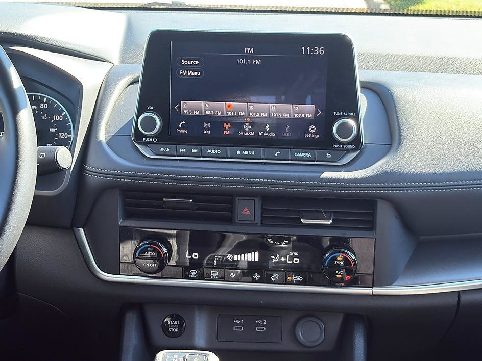 Certified 2025 Nissan Rogue SV AWD/4WD image 32