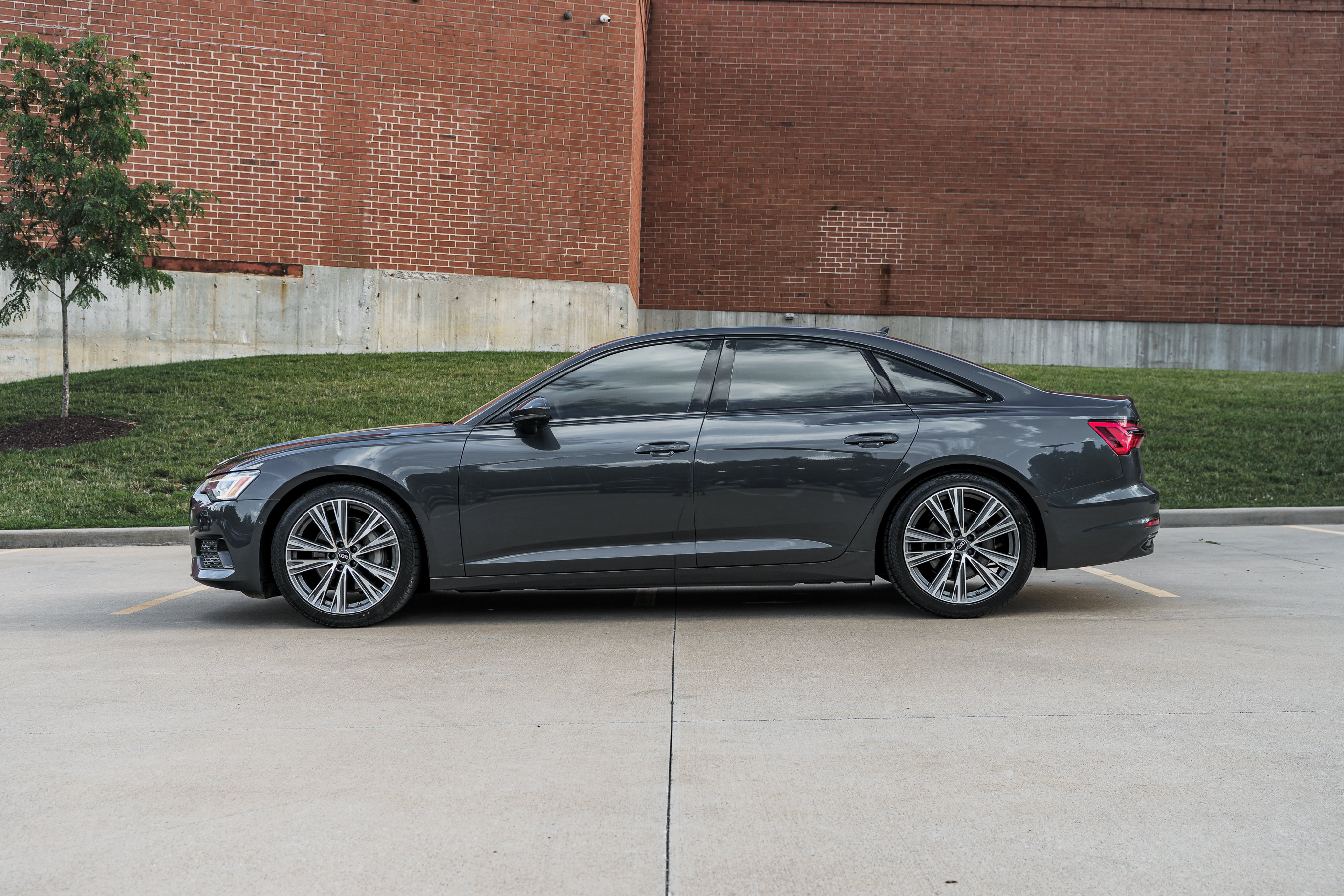 Used 2023 Audi A6 Premium Plus w/ Premium Plus Package AWD/4WD image 6