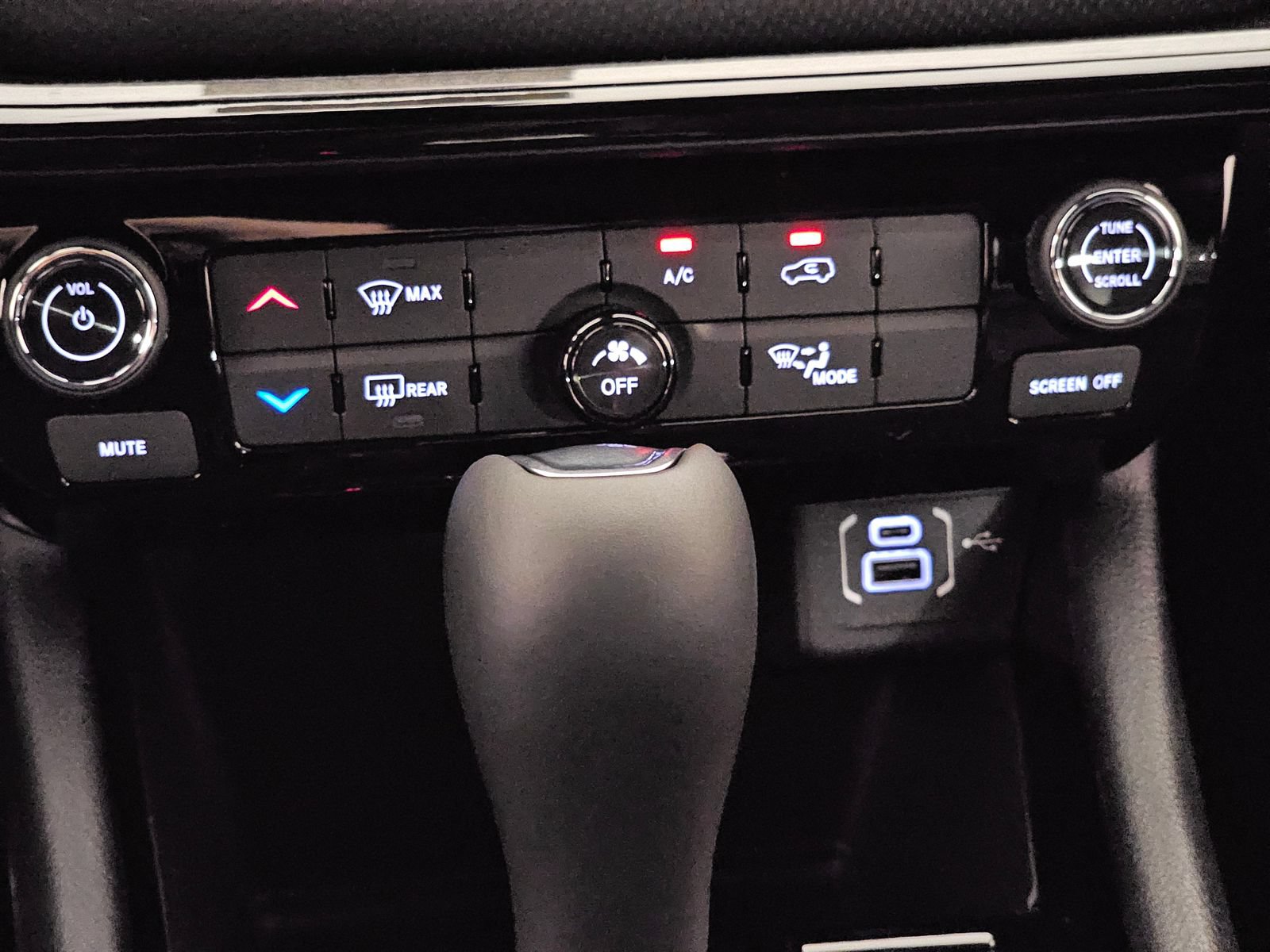 New 2026 Jeep Compass Latitude AWD/4WD image 26