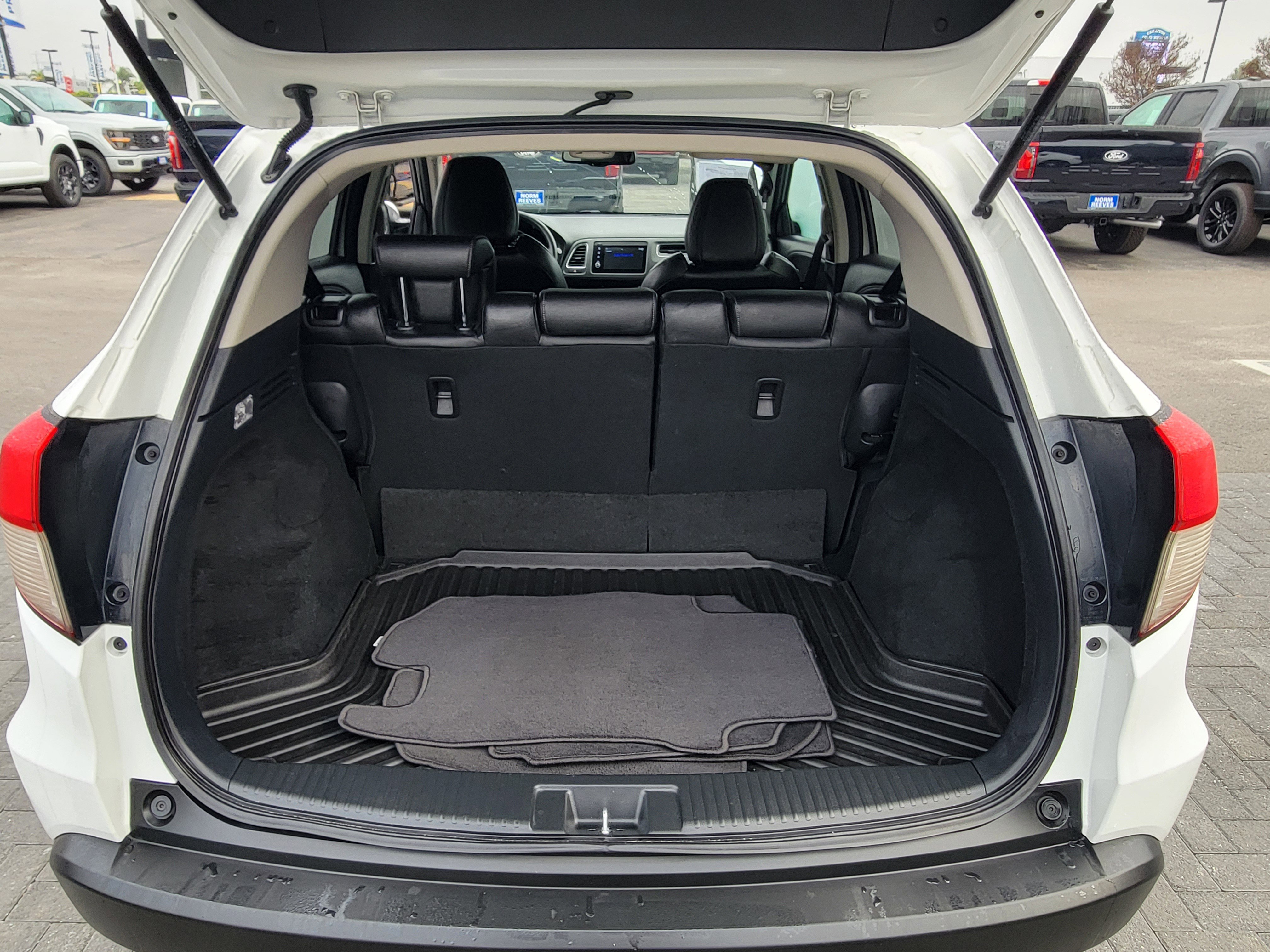 Used 2022 Honda HR-V EX-L image 17