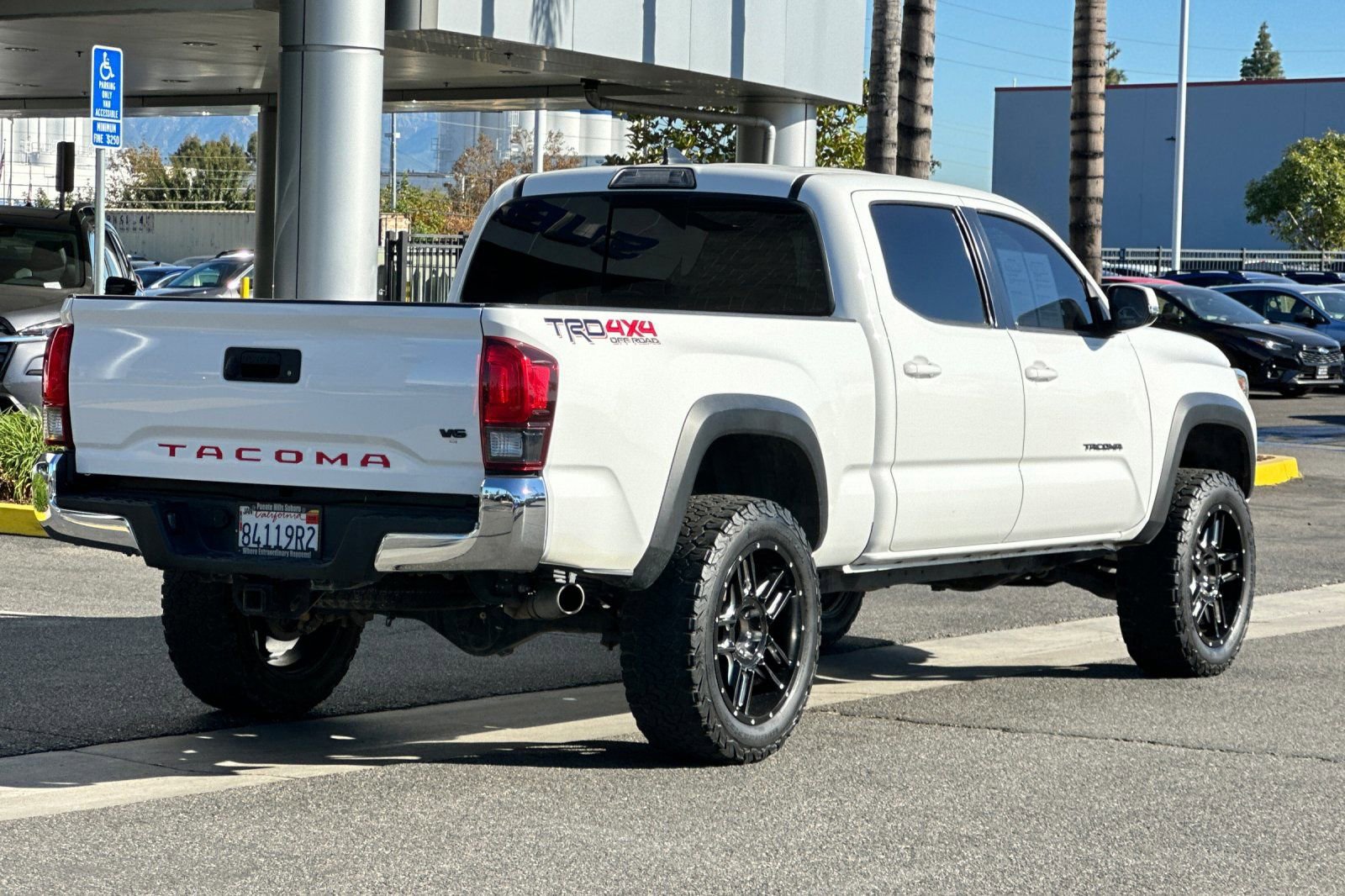 Used 2019 Toyota Tacoma 4x4 Double Cab image 4