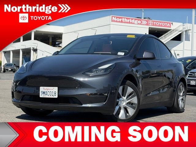 Used 2024 Tesla Model Y Long Range AWD/4WD image 3