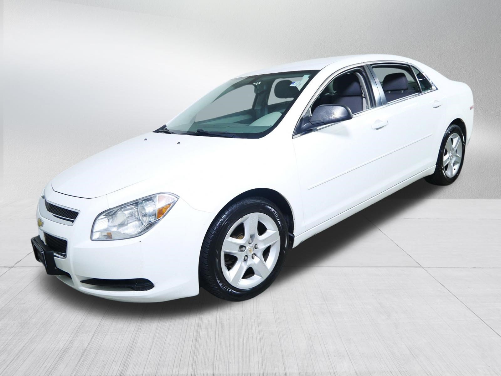 Used 2011 Chevrolet Malibu LS FWD image 3