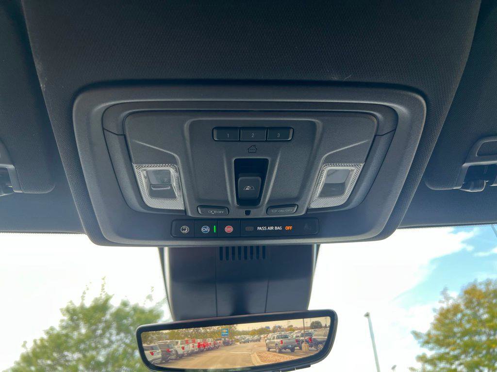 Used 2023 Chevrolet Silverado 1500 High Country w/ Technology Package image 41