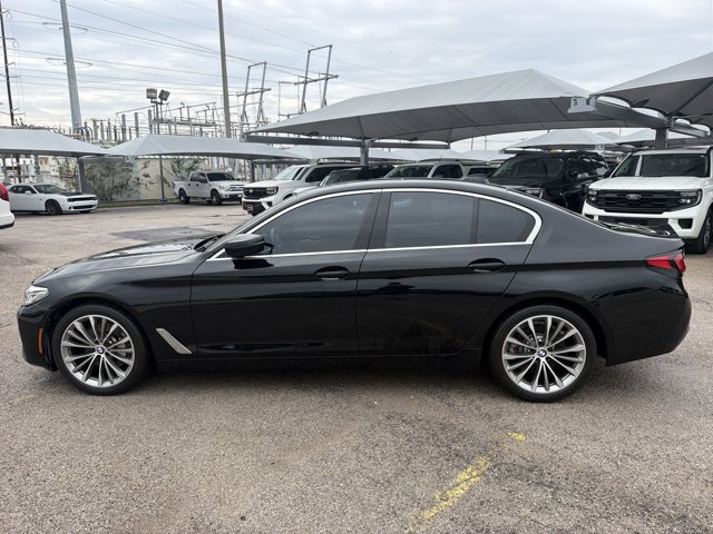 Used 2022 BMW 530i xDrive w/ Executive Package AWD/4WD image 2