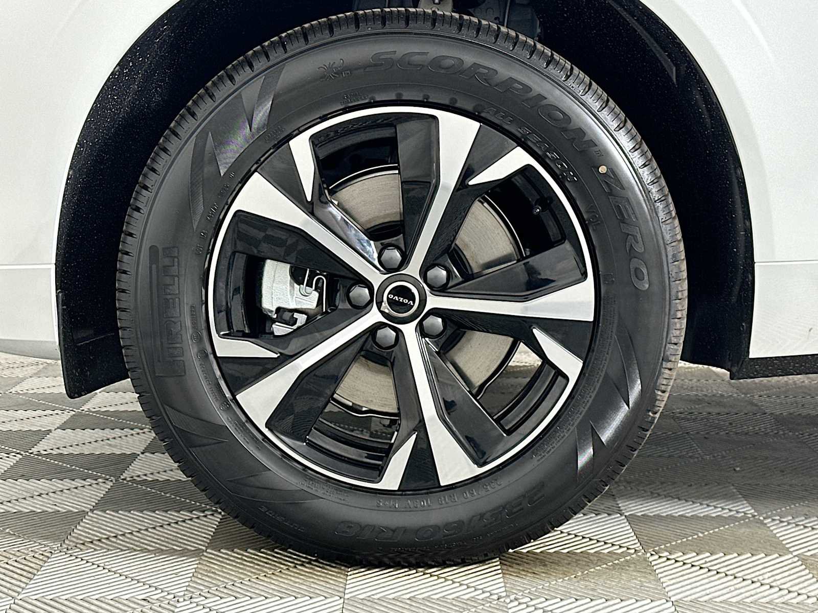 New 2026 Volvo XC60 B5 Core image 28
