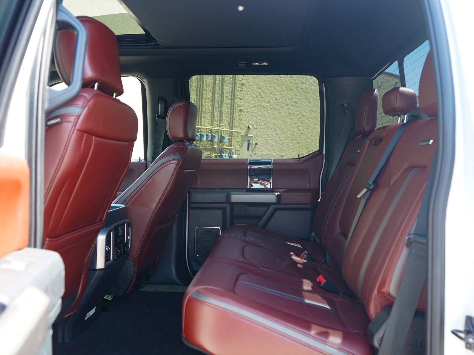 Used 2022 Ford F350 Platinum AWD/4WD image 18