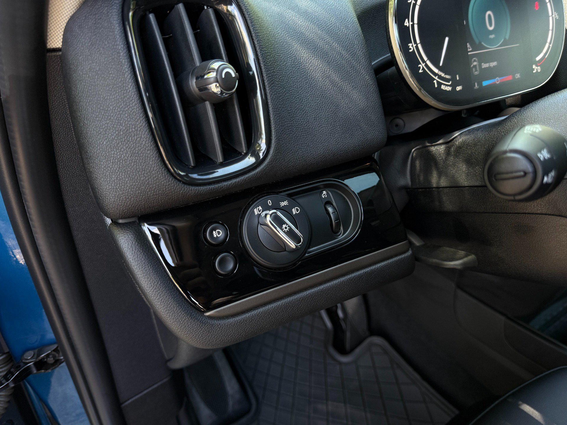Used 2024 MINI Cooper Countryman S FWD image 9