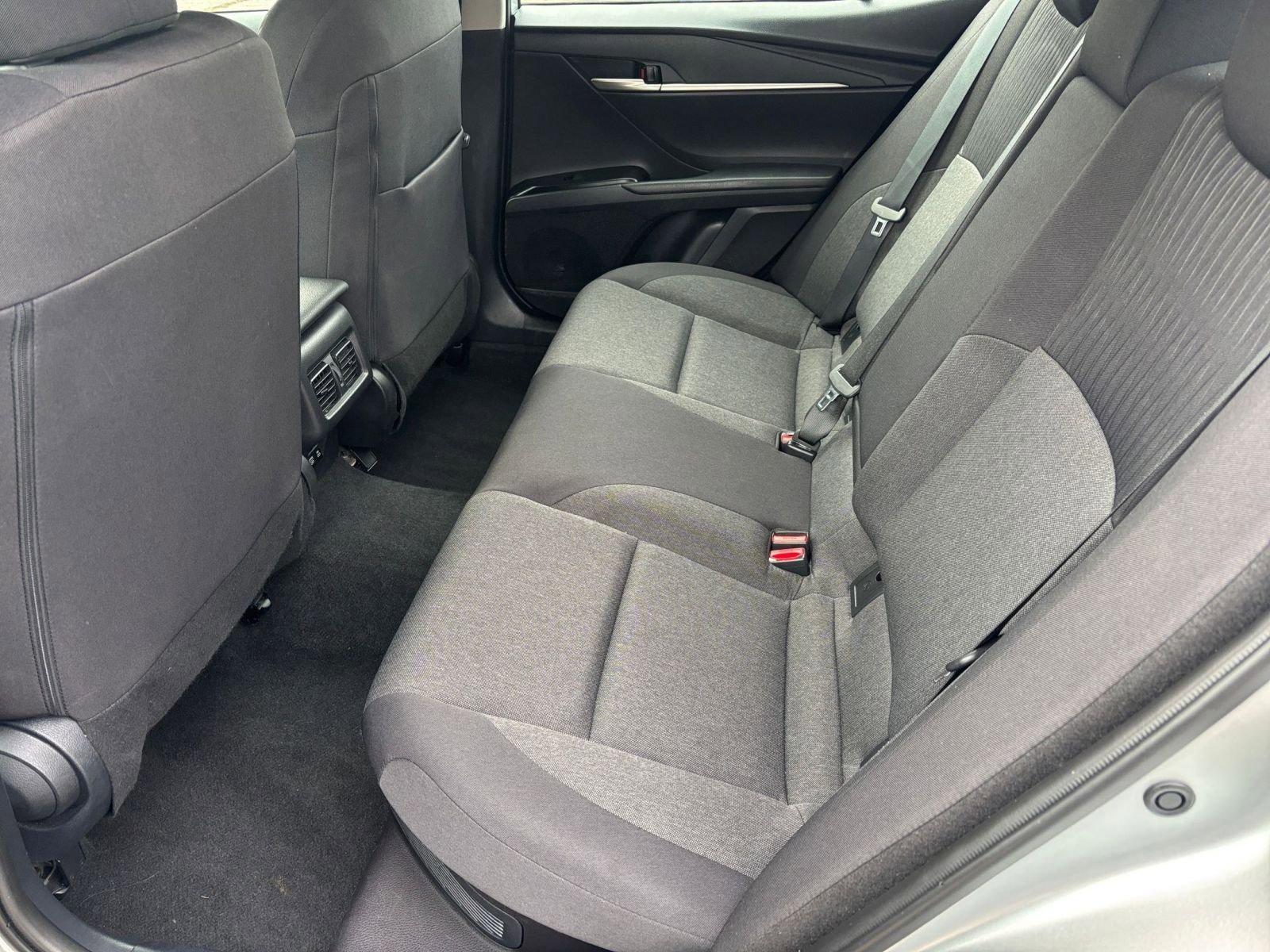 Used 2025 Toyota Camry LE image 22