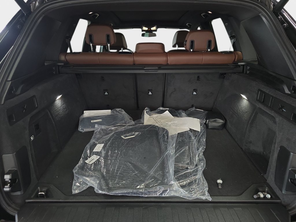 Used 2026 BMW X5 sDrive40i RWD image 30