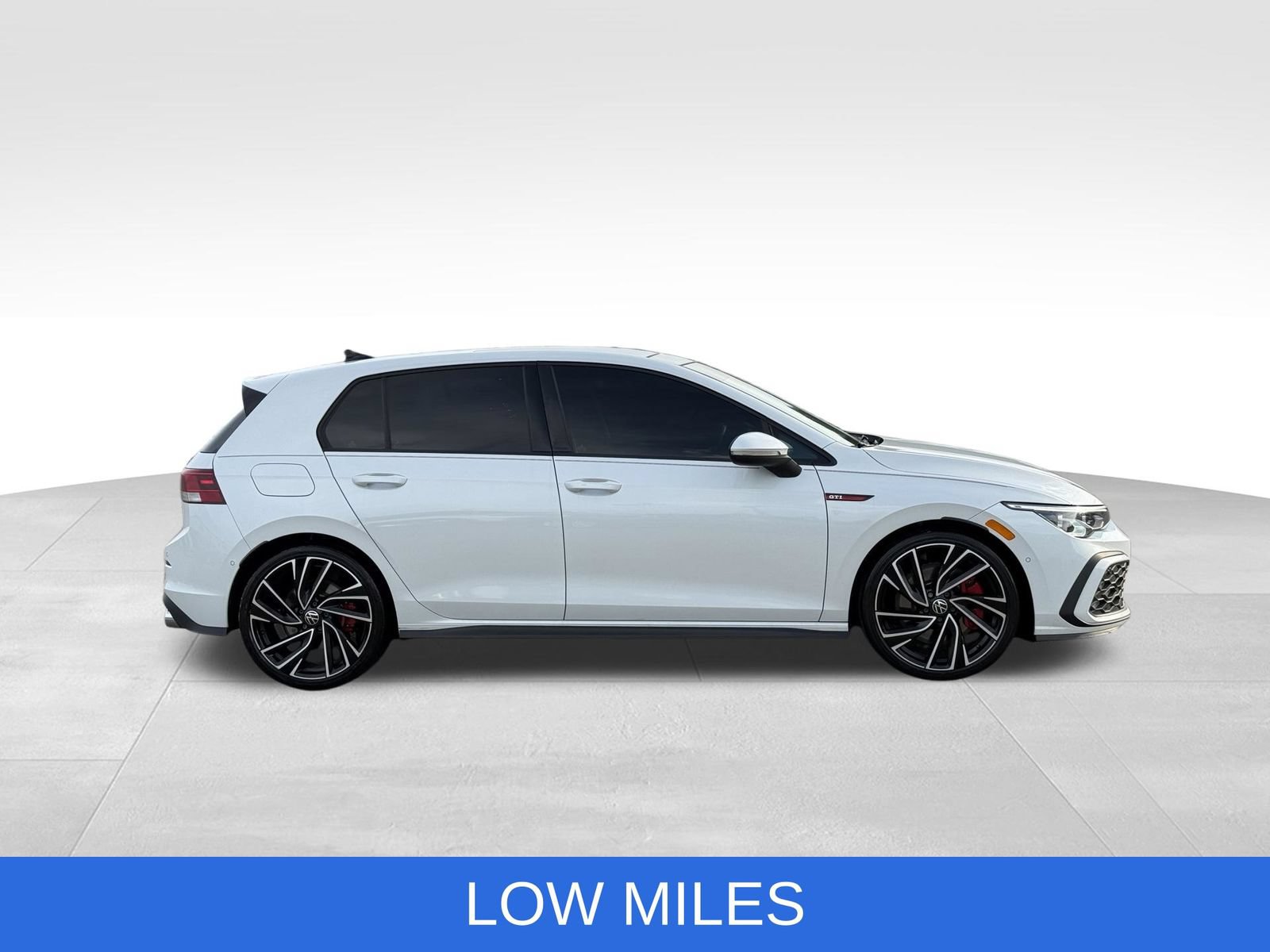 Used 2023 Volkswagen GTI Autobahn FWD image 11