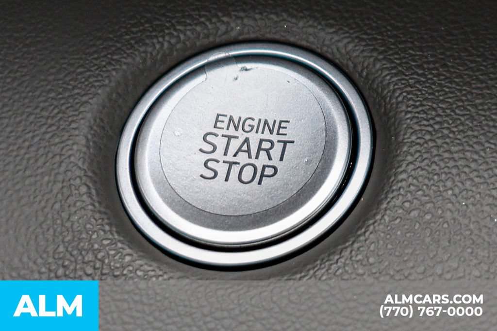 Used 2025 Hyundai Elantra Sport FWD image 42