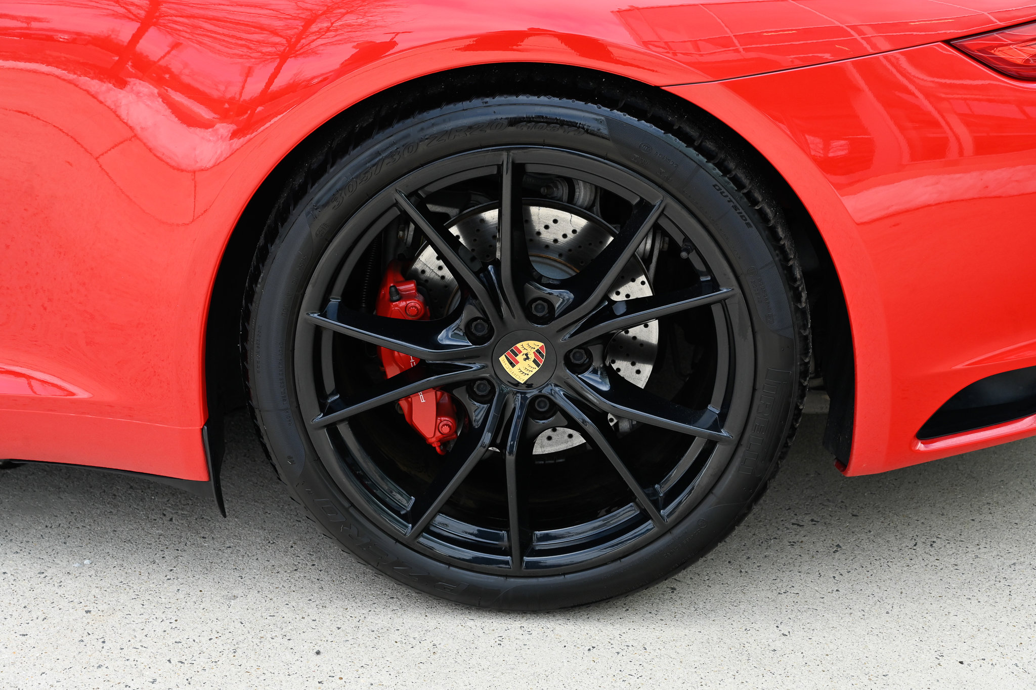 Used 2018 Porsche 911 Carrera S image 10