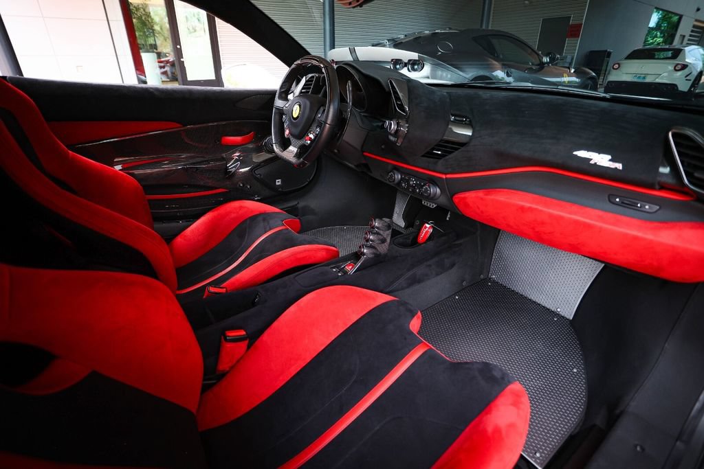 Certified 2019 Ferrari 488 Pista Coupe RWD image 52