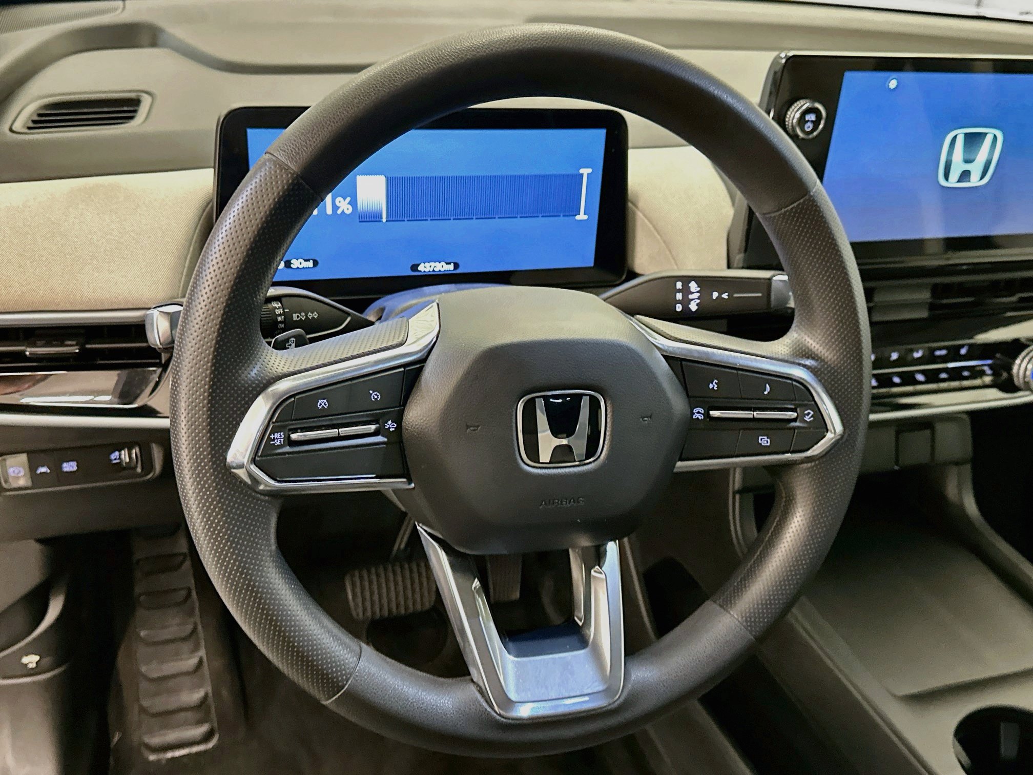 Used 2025 Honda Prologue EX image 18