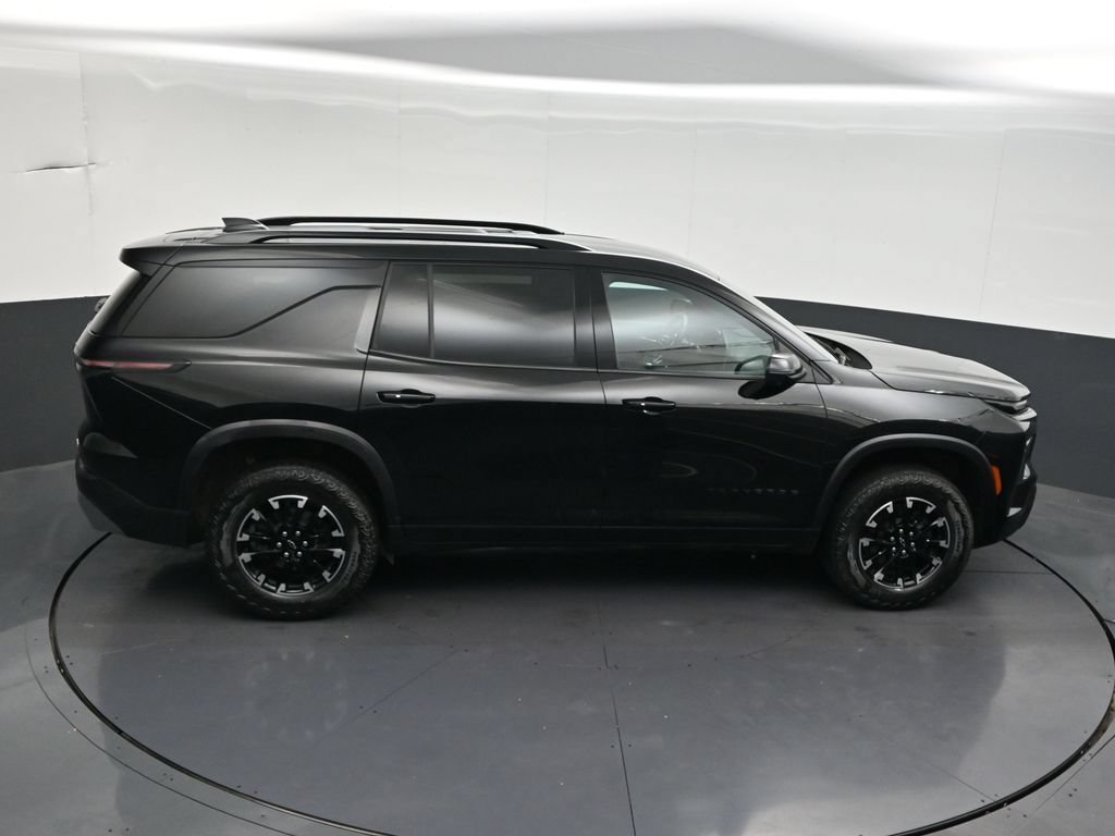 Used 2024 Chevrolet Traverse Z71 w/ Enhanced Driving Package AWD/4WD image 19