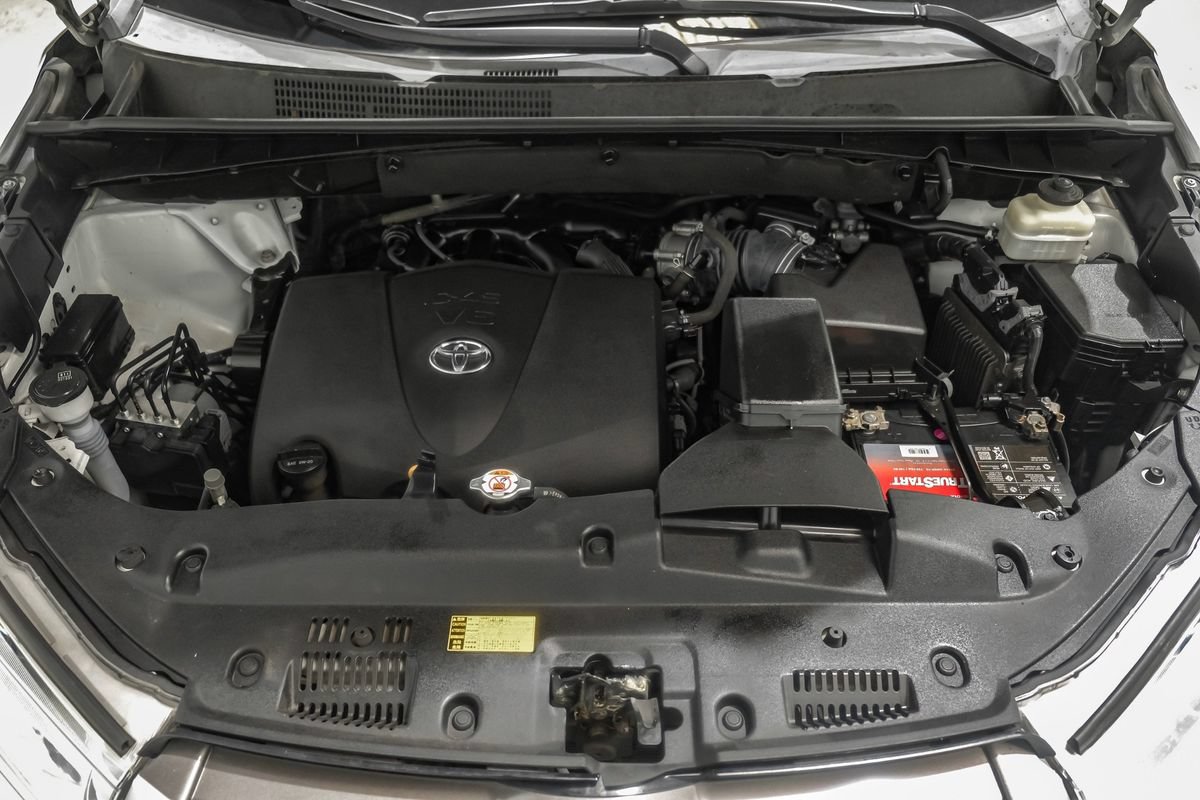 Used 2018 Toyota Highlander XLE FWD image 55
