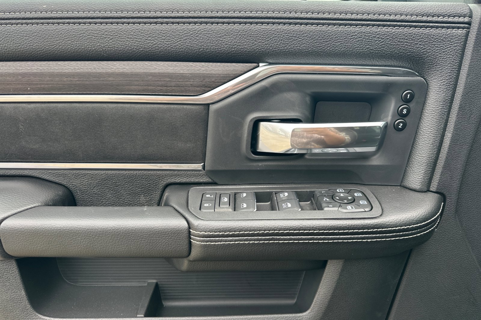 New 2026 RAM 2500 Laramie image 10