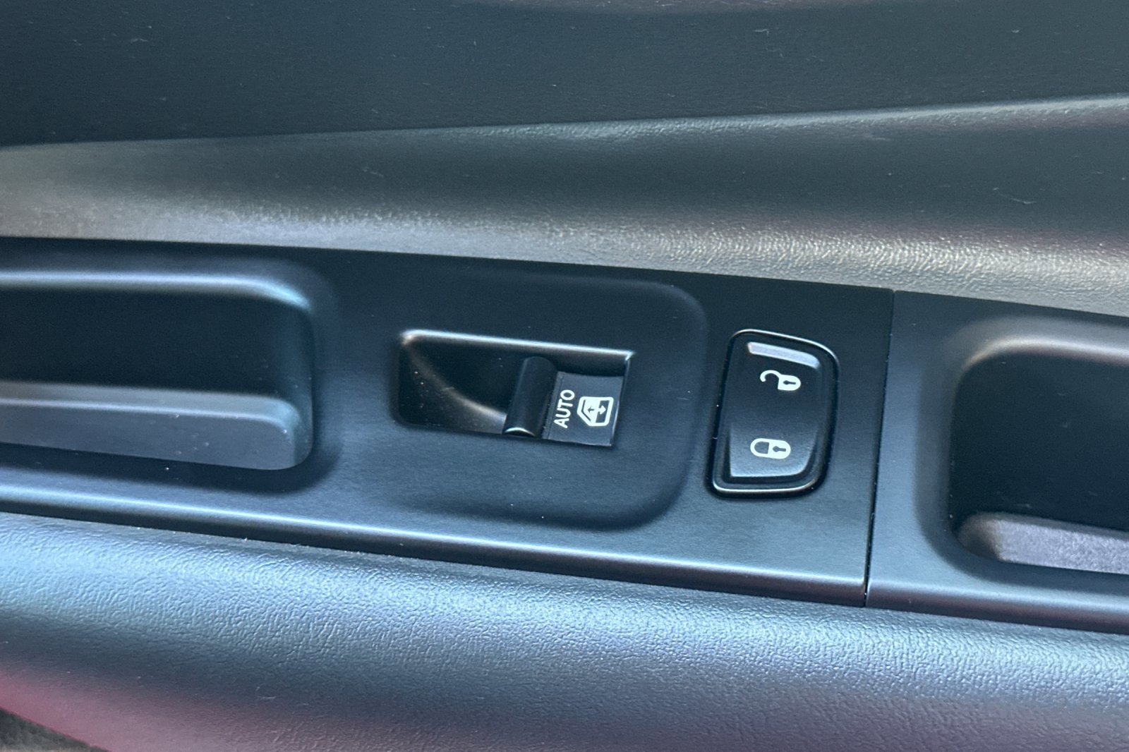 Used 2022 Jeep Renegade Latitude image 22