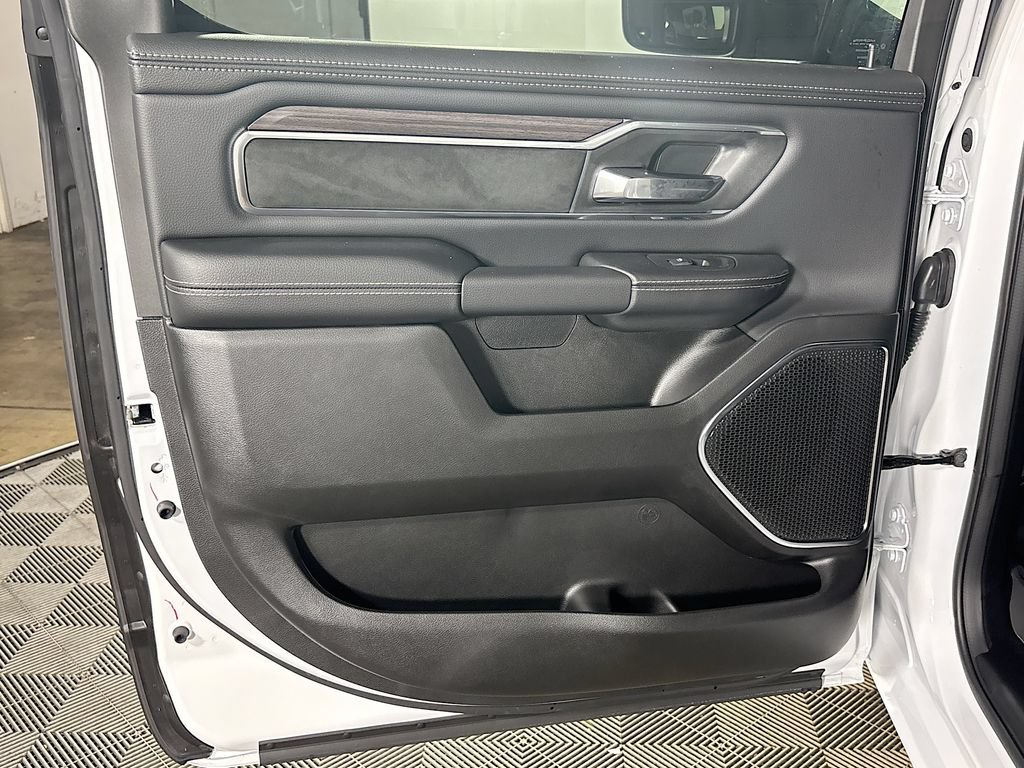 New 2026 RAM 1500 Laramie w/ Sport Appearance Package AWD/4WD image 20